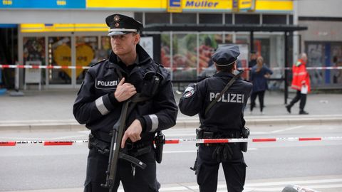 Напавший с ножом в Гамбурге был известен властям как исламист